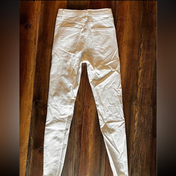 Skinny high rise and one low rise jeans sizes 27 and 26 - Picture 9 of 15